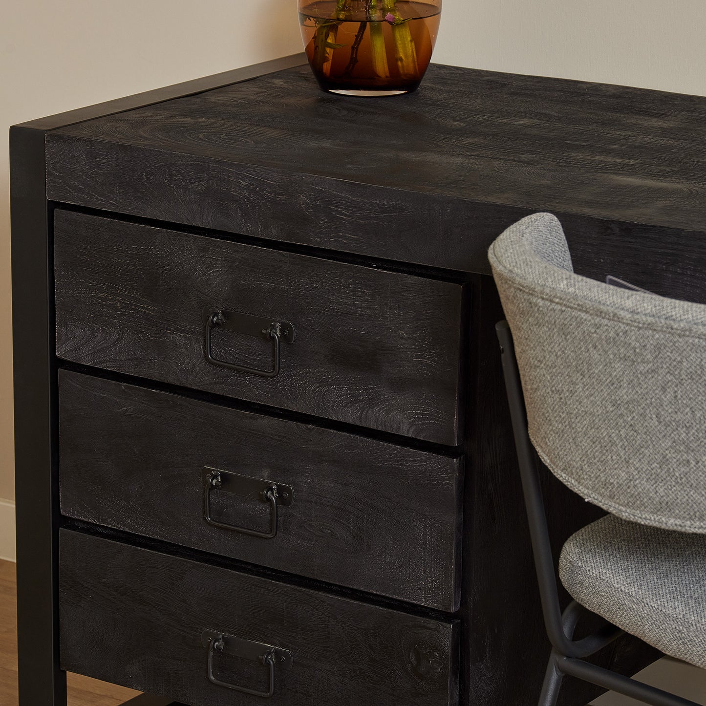 Bureau Boaz Black 145cm | Zwart Mangohout | Meerdere kleuren